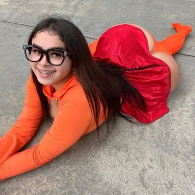 cynthiajeff23's profile picture. click on the website to message me on telegram👇