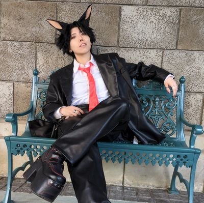 mippe_cheshire's profile picture. 趣味垢。Disney＊チェシャ猫＊フェロギデ＊ツイステ＊リドルローズハート＊東リベ三ツ谷隆＊自己満写真＊v系＊派手髪))成人済。⚠️コスもたまにします