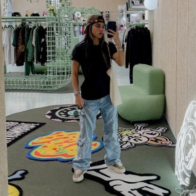 lyasnz's profile picture. Capricorn | ⚢