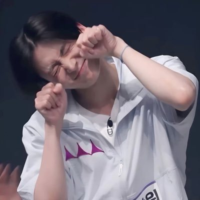 mochinagayo3's profile picture. 🧸💌 I LOVE EVERYYY MEMBER, OT8 JAYA! 😤💗