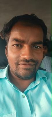 dinaychy360's profile picture. 