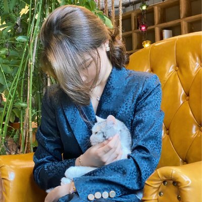 RoseGen85581261's profile picture. A strong, independent woman from Hong Kong. Life has tested me, but I’ve grown wiser and stronger. Success, to me, means peace of mind and self-respect