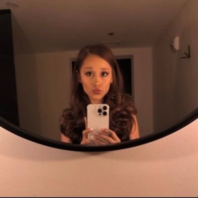 kvsmeg_'s profile picture. 瓦 |