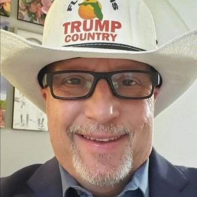 ZevrinK62952's profile picture. Daily football coverage packed with breaking headlines, viral videos, exclusive insights and behind-the-scenes moments⚽⚽🥎⚽