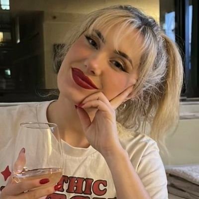 gyrologia's profile picture. animes, f1 & musicals | she/her