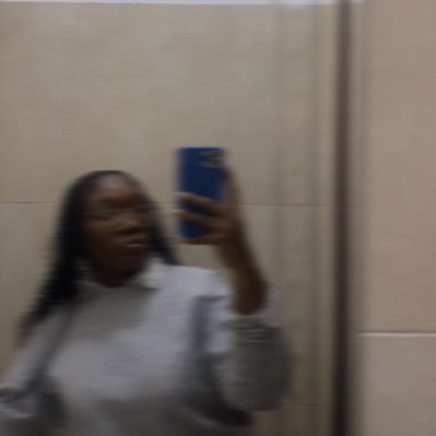 TheRachaelG's profile picture. Take the stage, Lord, this life is Your spotlight ✨