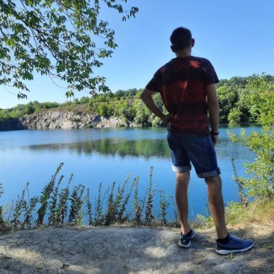 kostyani411's profile picture. Мурчу онлайн, сплю офлайн