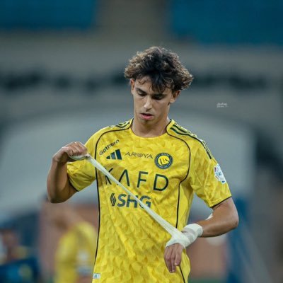 MhmdAlsalh94450's profile picture. حسابي الجديد ضفتي اضيفك💛💙 العالمي اولاً .