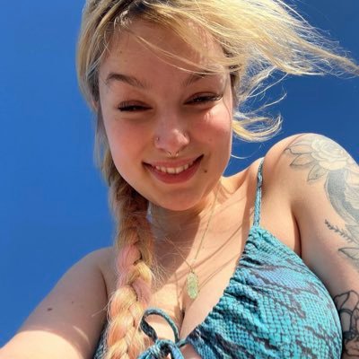 LisaSophia35788's profile picture. 