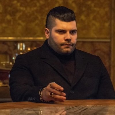 gennaro9377's profile picture. @fcporto 💙 Deus no comando 🇵🇹🙏🏼