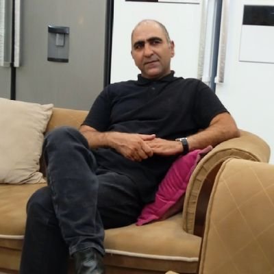 SAJAdKaRaMi32's profile picture. /به فتراک ار همی بندی خدا را زود صیدم کن/

ھەناوی کردۆیە پەنجه ی بە خویناوی دڵی زارم
