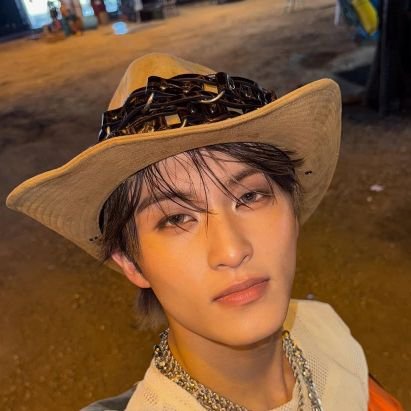 markfsoloist's profile picture. for mark lee #마크 ( ͡•. •. ͡ )