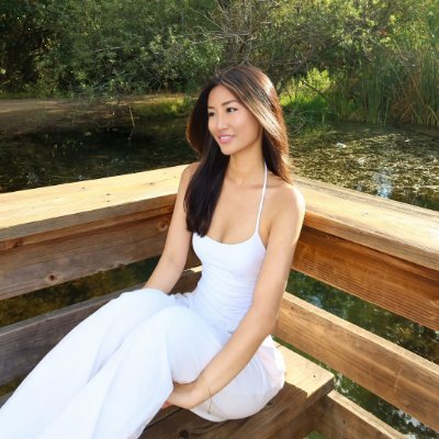 EmiNealLuvsBoba's profile picture. tiny but deadly in heels 👠