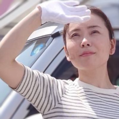kaorinka04's profile picture. 明治大学政治経済学部政治学科卒業。特技は英会話、シンガーソングライター。趣味は温泉。
