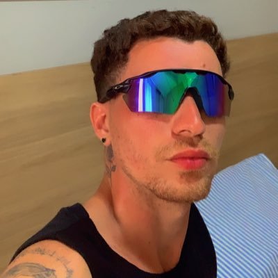 jdson_moreira's profile picture. 🍀111   SEGUE LÁ!!!👉🏻 https://t.co/0oABbkJrB3