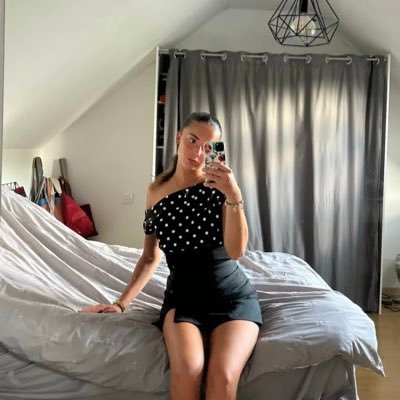 emma_crpt_'s profile picture. 