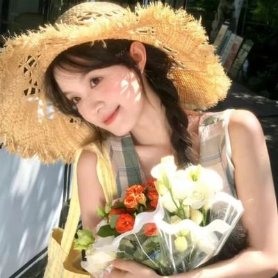 PavanM48626's profile picture. 电子烟/烟弹/悦刻/冰熊/小黑条/鸭嘴兽/电子烟口粮，五代六代通配烟杆烟弹，专做回头客，稳定包售后，一手货源自发仓，绿泡泡:yk6688100
