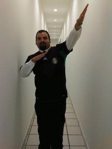 Licenciado en Administracion, enfocado al trabajo, La familia y los amigos