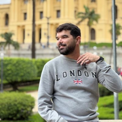 vlvieira's profile picture. 36 anos, nascido no Mato Grosso, jeito de mineiro, morando em SP, graduado em Sistemas de Informação e Pos em Gestão Pública. Analista SRE. Santander Brasil