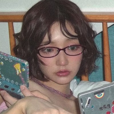 BrokenHeartCub's profile picture. geminifourth’s little khunoos! 🍅🍀🌳🍎🛴🧩🛼