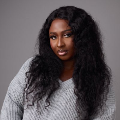 Teelolar's profile picture. Event Planner|Blogger| Perfume Oil Enthusiast | Reality Show Gists | PR