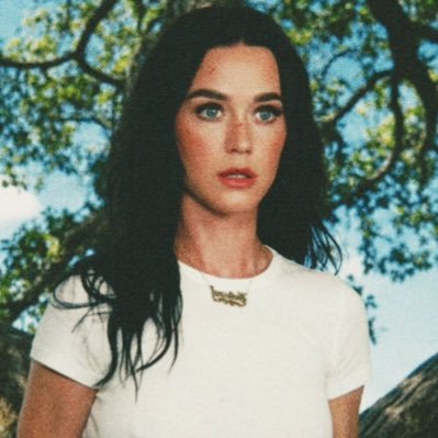 M4DP3RRY's profile picture. No regrets, just love. RP-UFG