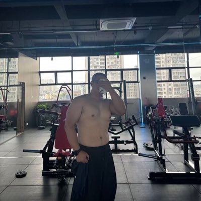 66Zyn's profile picture. 28 183 196 0.5 sm双向 喜熊狒 肉壮 v： Ggxy_612