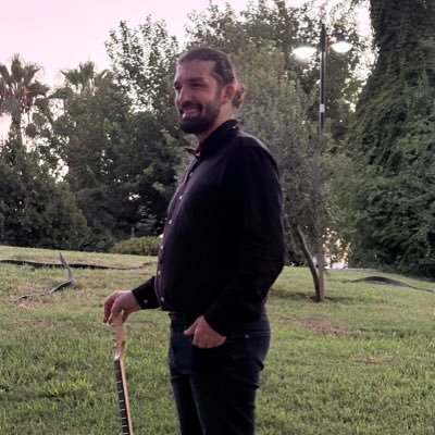 NabiMusic07's profile picture. Yeni ve eski şarkıları keşfedip yorumluyorum. Her gün bir ' Şarkı Önerisi' Gitar cover'larım için #müzik #rock #gitar