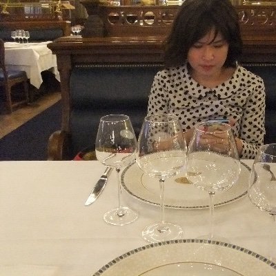 trainbleu123's profile picture. フランスの文学と映画を研究してます。セーターを編むのが好き🧶