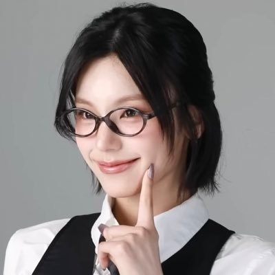 AOMMG's profile picture. Our common goal was waiting for the world to end. น้องกิ💛 พี่เยจี🖤 ชูชู🤎 :น้องเค้ก :อิทจี :ไอเดิล