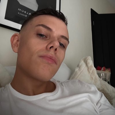 tezdamn's profile picture. Affected!