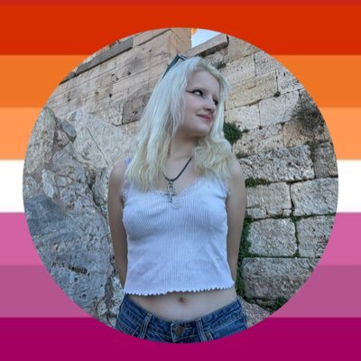 metonymie__'s profile picture. basically a lana stan & a swiftie but au final c’est juste un compte amour sucré
