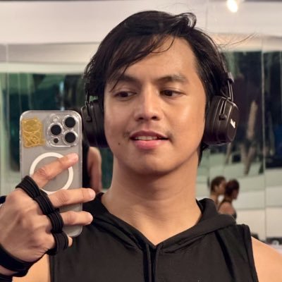 Gem_and_eye's profile picture. Your soft boi na may attitude.