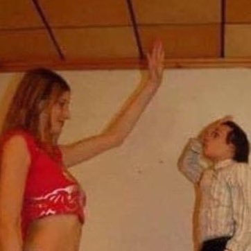 Mobamba691's profile picture. she/her Natalya 🏳️‍⚧️ 19 years young 😆