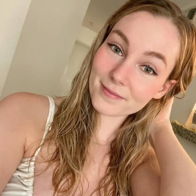 scarl11811's profile picture. 