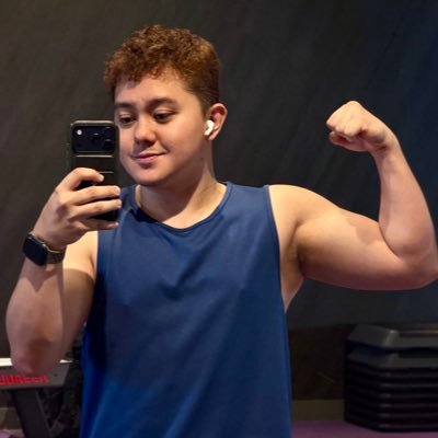 Jaeresurreccion's profile picture. smol kid • Data analyst • 26 • ♉️ priv: mo0nlightsoju