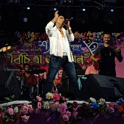 iMSandyTheBosss's profile picture. Follow me on : 
INSTAGRAM : https://t.co/e4fnB9pt1u

https://t.co/Qrp8Rx12Q2

FACEBOOK : https://t.co/r81ya1zJ8c