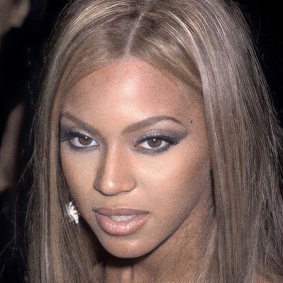 larryfishirman's profile picture. swimming in circles 🌎