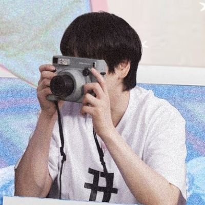 tealxxq's profile picture. ☾ they are everywhere and always exist ☽ -191019- ♡ -240526- ∞ until time starts flowing and spring comes again ∞