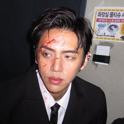 opacraphilekie's profile picture. u know you like it when it drives you insane.