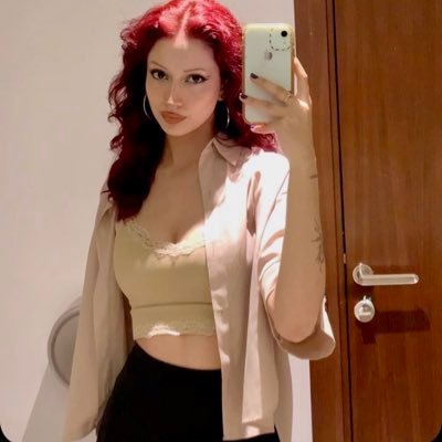 lualuataklashow's profile picture. mom i am a rich man / part time jester, full time chemist