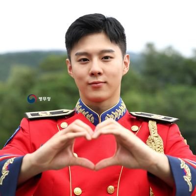 bliss0605's profile picture. 우석이의 손짓하나에 감동먹은 Nia