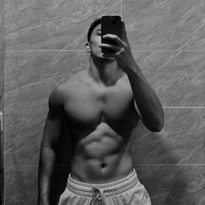 thisisforoasis's profile picture. 