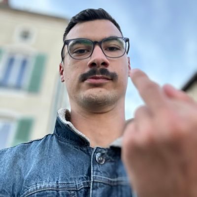 Gaetan_Chartrer's profile picture. COMPTE INACTIF 24 ans, créateur de Vérifia sur Meta AI, parle tech sur @WeGeekOfficiel, a travaillé pour @Rockstar_Mag // mes propos n’engagent que moi
