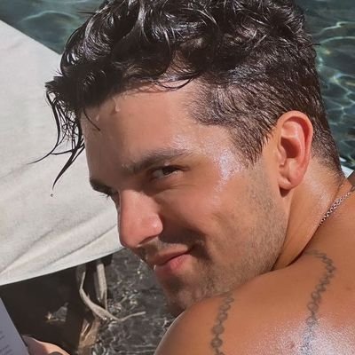 FaLuanPortugal's profile picture. luan santana Jade Serena 

Fcporto