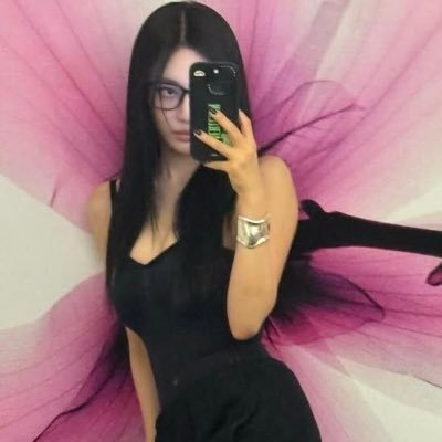 piIIoetalk's profile picture. r. z.