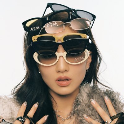 jiyahyo's profile picture. Twiceeeeee