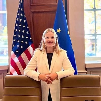 MaryJohnso64869's profile picture. 