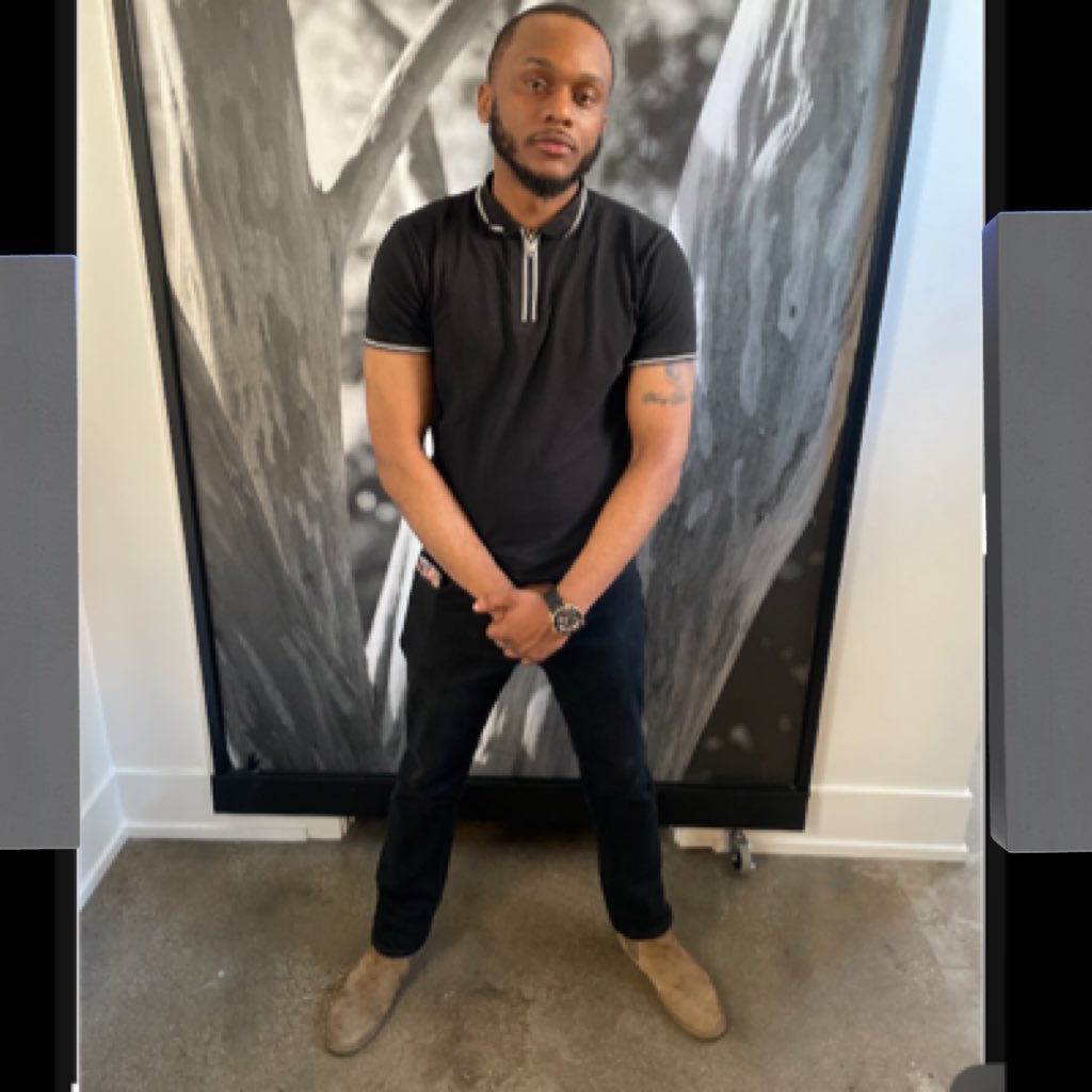 xCORZAIRx's profile picture. 💎GORDON PARKS MODEL📸Southside Chicago🌃98’ ⏩Infinity🔥”I MADE MY MOVES WITH SHACKLED FEET” ⛓️‍💥Hip Hop Tastemaker 🎰Heart Of Oshun🫶🏾