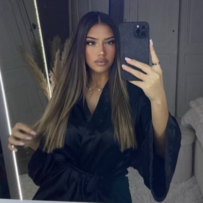 mareescaa's profile picture. IG | roseevdr